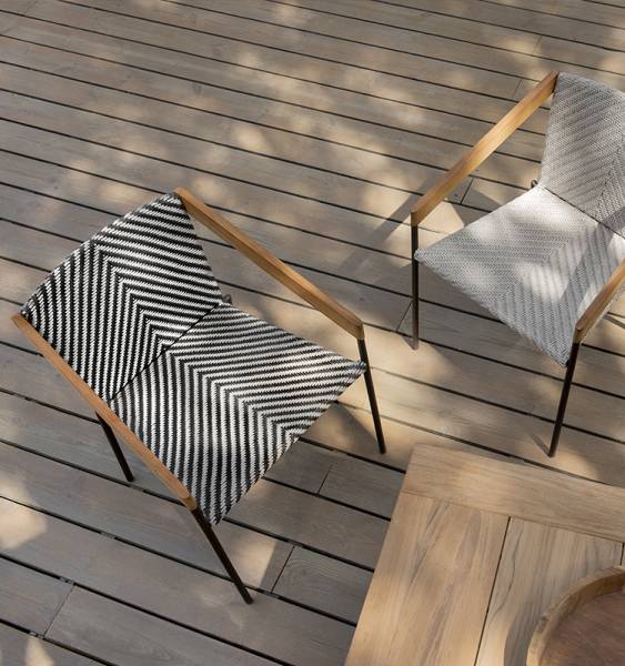 Fauteuil extérieur lounge en aluminium et teck haut de gamme pour équiper votre jardin à l'Isle sur la Sorgues