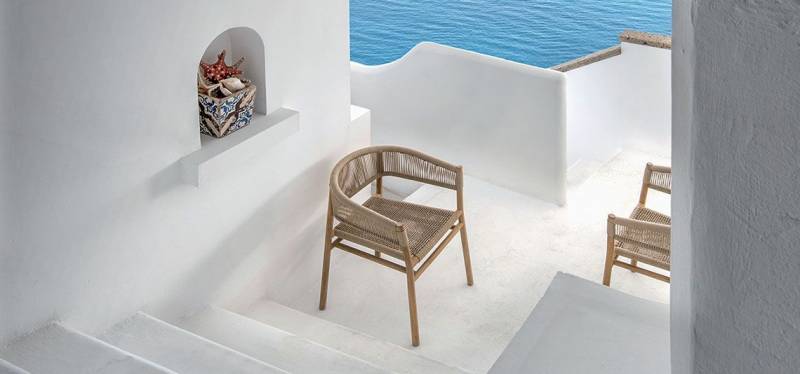 chaise design d'extérieur en teck et corde tressée, haut de gamme, Aubagne