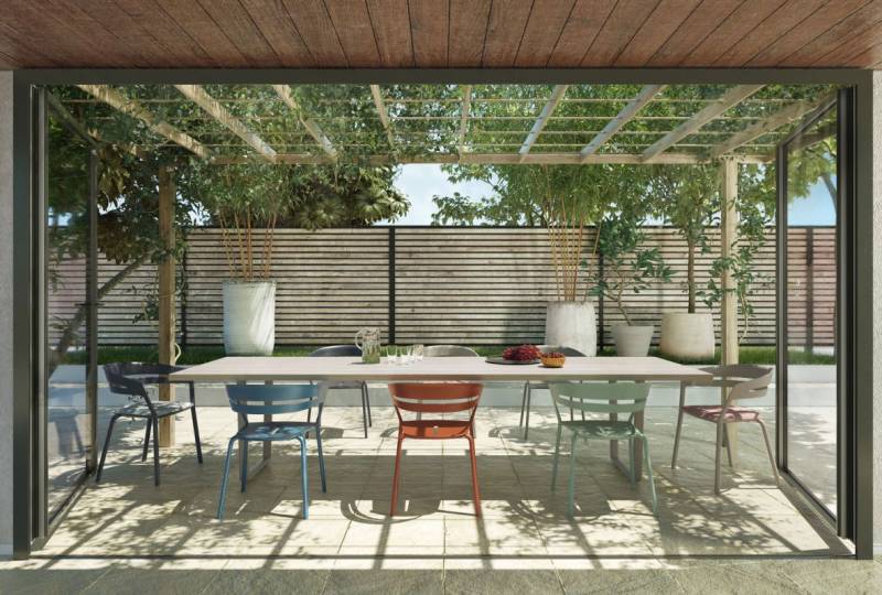 chaises de jardin design moderne en aluminium verni, RIA par la marque italienne haut de gamme Fast Spa, Marseille