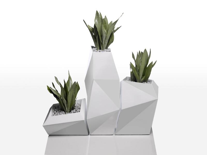 pots design original, collection FAZ, dessinée par Ramon ESTEVE pour le fabricant espagnol VONDOM - Marseille