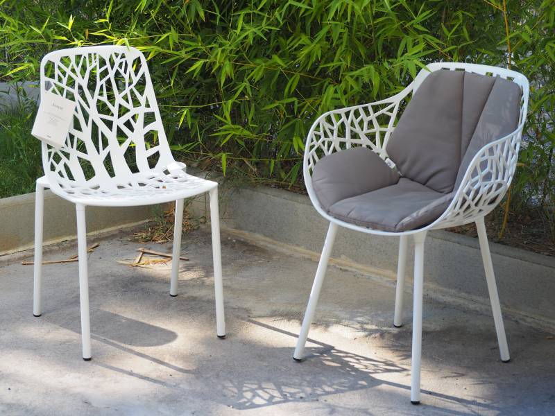 Chaises avec et sans accoudoirs, d'extérieur, design, en aluminium de qualité, Collection FOREST par le fabricant haut de gamme Fast Spa, par 13 Outdoor Château-Gombert