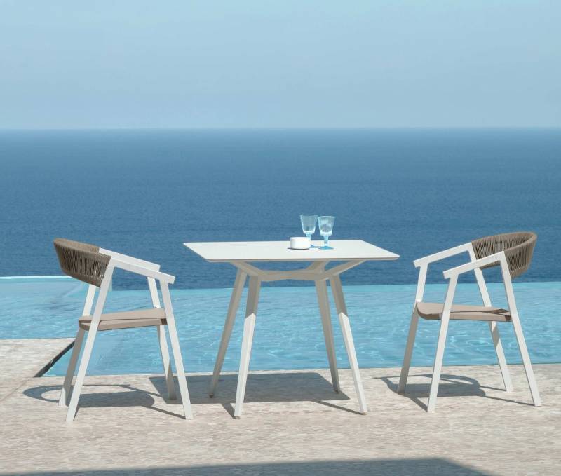 Table de repas carrée, de jardin, en aluminium verni, coloris blanc, Collection MILO par Talenti, Château-Gombert